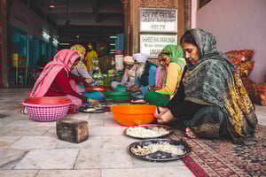 Old Delhi: 4 Hour Guided Walk with transfers & Entry Ticket