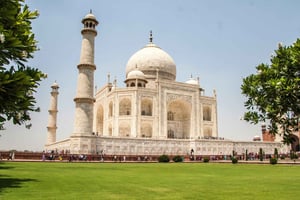 Visite d'une journée en voiture : Taj Mahal à l'aube et fort d'Agra depuis Delhi