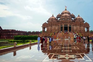 Tour a Swaminarayan Akshardham con guida e trasferimenti a Delhi