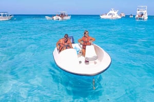 Wycieczka łodzią motorową z przewodnikiem po wybrzeżu: Punta Cana