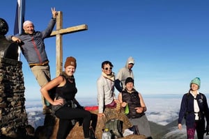 ジャラバコア：ピコ・デュアルテ3日間ガイド付きトレッキングツアー