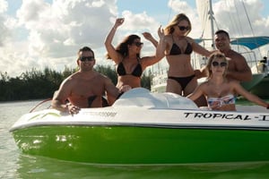 Juan Dolio: Speedboat and Snorkeling Adventure with Pickup