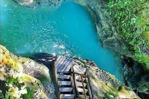 Tour privato ad Amber Cove: zipline, cascate e pranzo