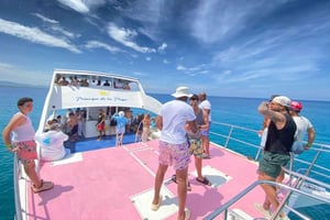 Privécatamaran bij zonsondergang in Puerto Plata met open bar en barbecue