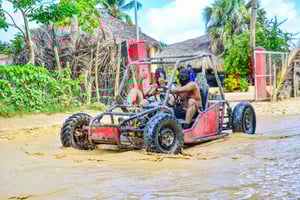 Punta Cana: Buggy-tur med Cenote-besøg