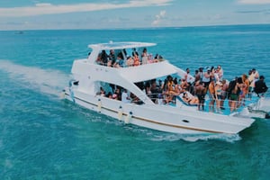 Punta Cana: Festbåt med snorkling, alkohol og hiphop