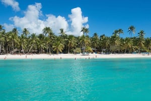 プンタ カナ：サオナ島 オールインクルーシブの日帰り旅行