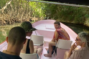 サバナ・デ・ラ・マール：ロス・ハイティセス公園の自転車とボートツアー