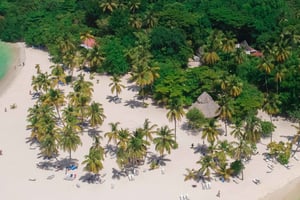 Samana : Excursion d'une journée à Cayo Levantado en bateau