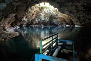 Three Eyes Park and Colon Lighthouse Experience