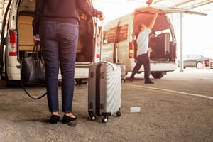 Dubain lentoasema (DXB): Dubain lentokentälle: Yksityiset saapumis- ja lähtökuljetukset