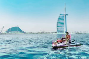 Dubaj: Wycieczka skuterem wodnym do hotelu Atlantis i Burj Al Arab