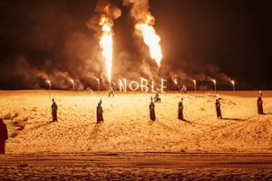 Il miglior safari nel deserto di Dubai: Spettacolo dal vivo e cena barbecue gourmet