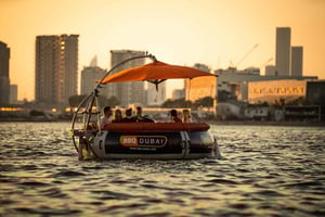 Dubai: Donut Boat Ride with Drinks