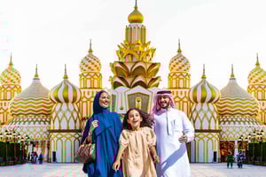 Dubai: Global Village Entry Ticket with Hotel Transfers