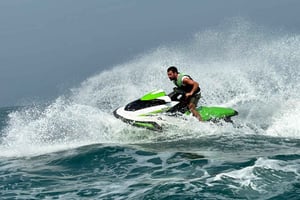 Dubai: Jetski-tur till Dubai Eye, JBR, Palm och Burj Al Arab