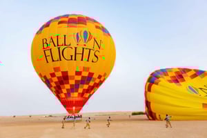 Dubaï : Vol en montgolfière avec transfert en 4x4