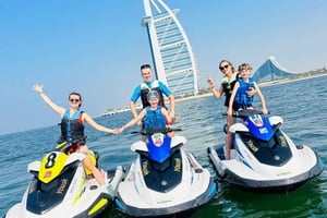 Dubai: tour in moto d'acqua al Burj Al Arab con foto e video gratis
