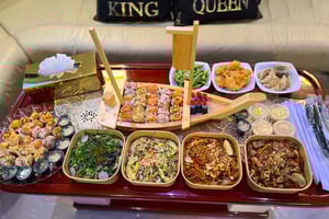 Dubai: Ylellinen yksityinen 50 jalan jahdilla risteily & (sushi valinnainen)