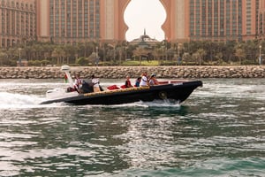 Dubai Marina: 1-stündige luxuriöse Sightseeingtour mit dem Schnellboot