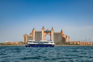 Dubai Marina: Morgonkryssning med snacks och juice