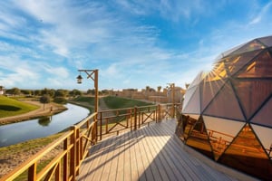 Dubai: Overnight Safari with Luxury Dome Stay & Stargazing