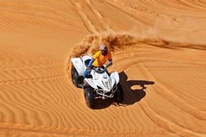 Dubai: Aventura em quadriciclo ou buggy nas dunas e transfer opcional