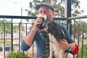 Dublin: Dublin Coastal Hike and Pints & Puppies