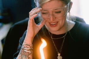 Dublin: Hopeasormuksen takominen - 2 paikkaa