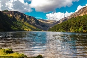 Ab Dublin: Halbtagestour nach Glendalough und Wicklow