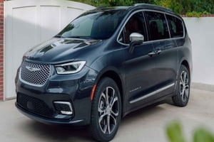 MV05 | Minivan 5 Seater | Dublin Airport Transfer