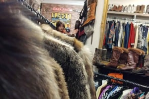 De Retro Routes Experience: Dublin's Vintage Shopping Tour