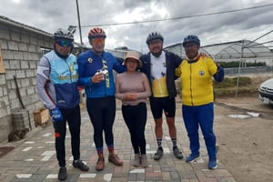 Z Quito: Mitad del Mundo, pomnik, Muzeum Słońca i krater