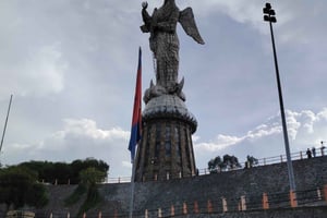 Full-City Quito Church Tour: Utforska Quitos historiska kyrkor och monument