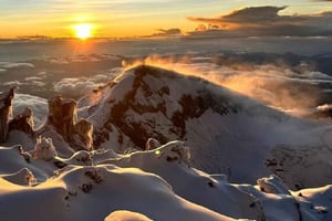 キト：コトパクシ登山2日間ツアー