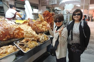 Quito: Kaupungin kohokohdat Yksityinen opastettu kierros & ruoanmaistelu