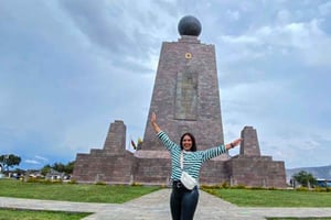 Quito: Middle of the World and Volcano Tour