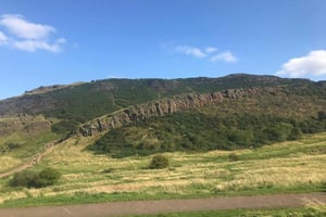 Edinburgh: Arthur's Seat Hiking Tour with Local Guide