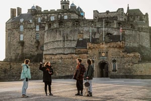 Edimburgo: tour histórico multisensorial a pie por el casco antiguo