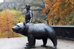 Edimburgo: tour privato a piedi con una guida polacca