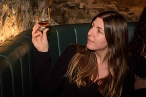 Edinburgh: Underground Vaults Tour with Whisky or Gin