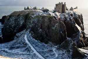 Desde Edimburgo: Excursión a los Castillos de Glamis y Dunnottar en italiano