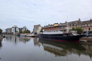 Excursão a pé por Leith