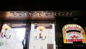 WHISKI Bar & Restaurant