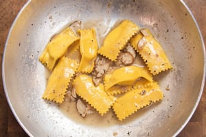 Florence: Art of Pasta Cooking Workshop with Food and Wine