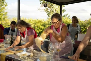 Firenze: corso di cucina e degustazione di vini a San Gimignano