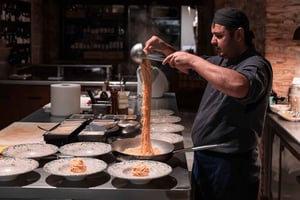 Cena en Florencia: Trufa, Bistec Florentino y Vinos Exclusivos