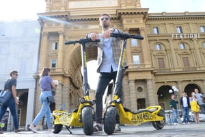Firenze: Elektrisk scootertur med guide
