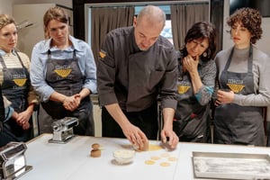 Florence : Cours de pâtes avec repas à 4 plats accompagné de vins