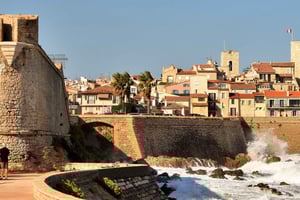 Antibes: tour a pie por el casco antiguo con degustación
